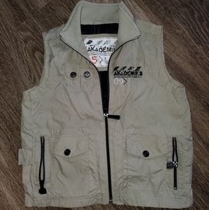 Akademiks Vest Size 5